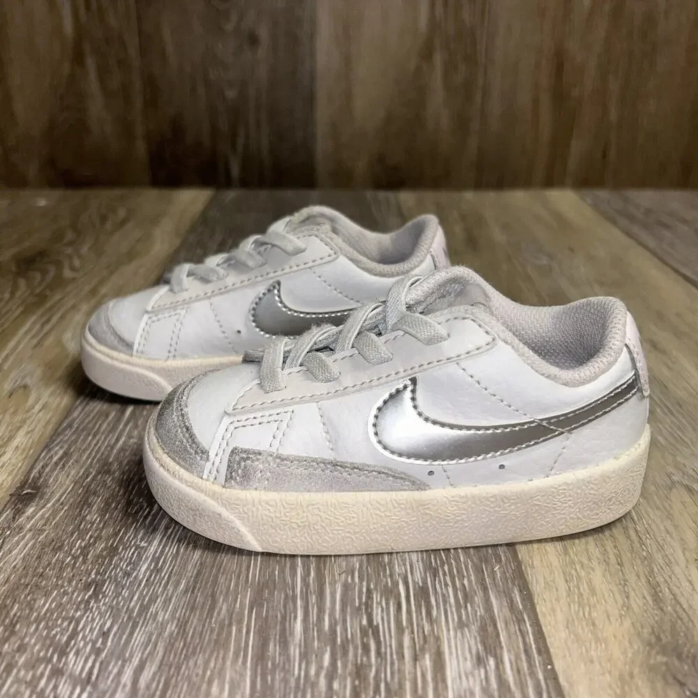 Nike Blazer Low 77 Platinum White Silver DA4076 003 Youth Size 6C Sneaker Shoes